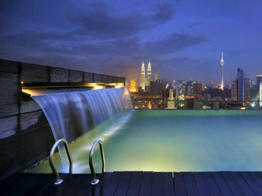 Homestay Sleep Over At Regalia Kuala Lumpur- Private *