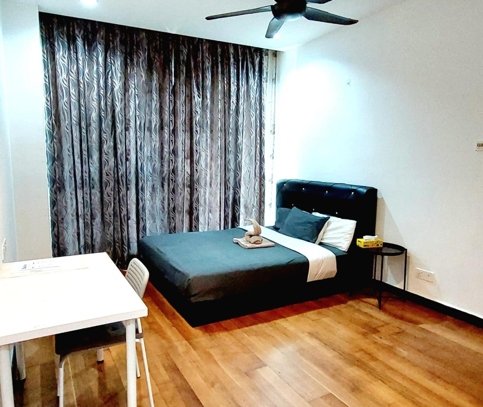 Sleep Over At Regalia Kuala Lumpur- Private Homestay *